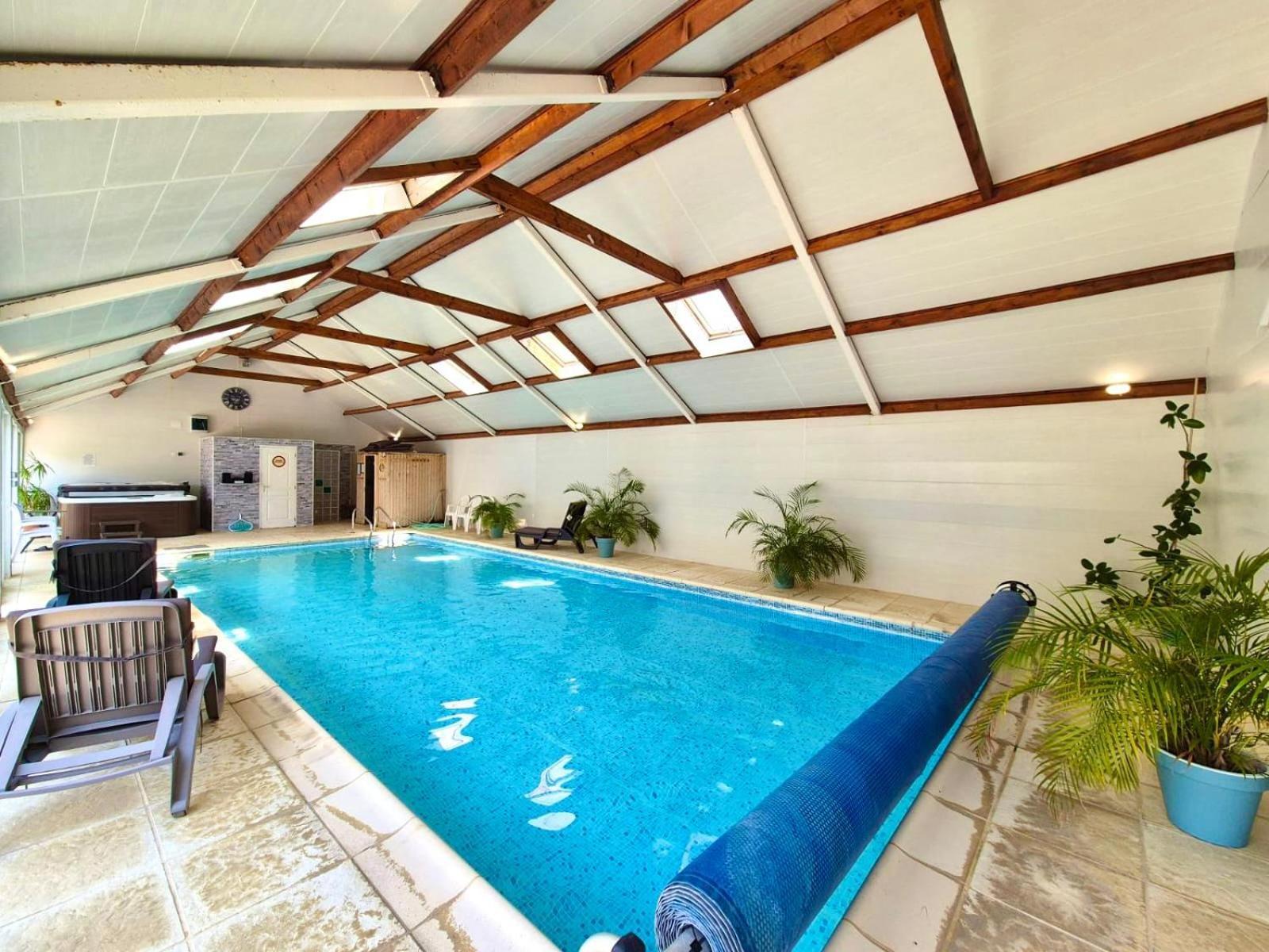 Magnificent 18Th Century, 5 Star Luxury Spa Melleray-la-Vallée Extérieur photo